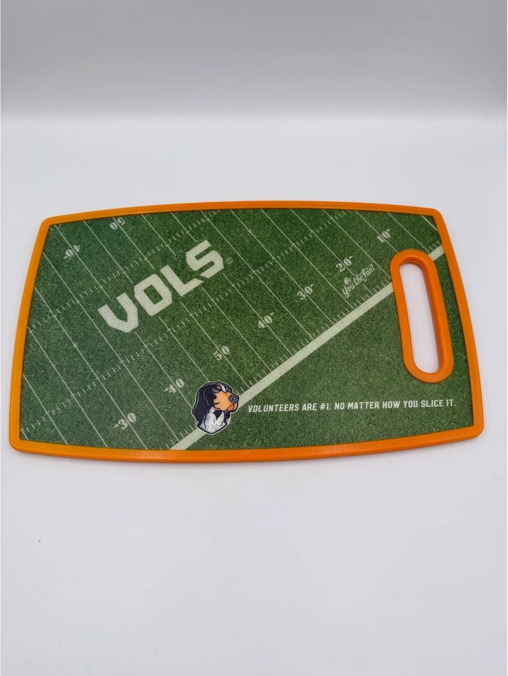 NWOT Tennessee Volunteers Plastic Cutting Board